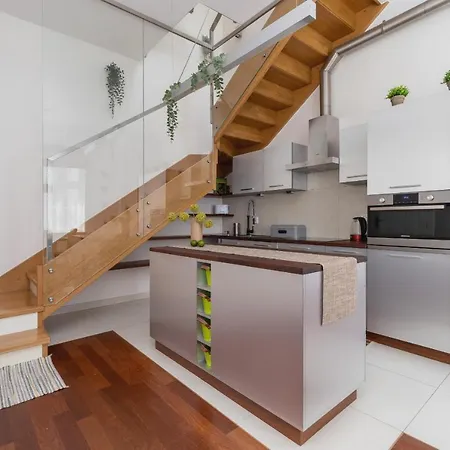 Spacious Two-story With Terrace In Podgorze By Renters Lägenhet Kraków