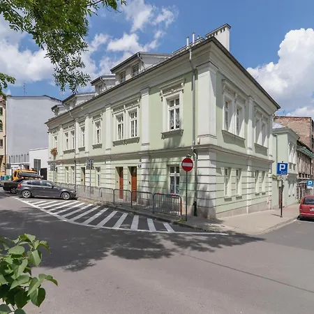 Spacious Two-story With Terrace In Podgorze By Renters Lägenhet